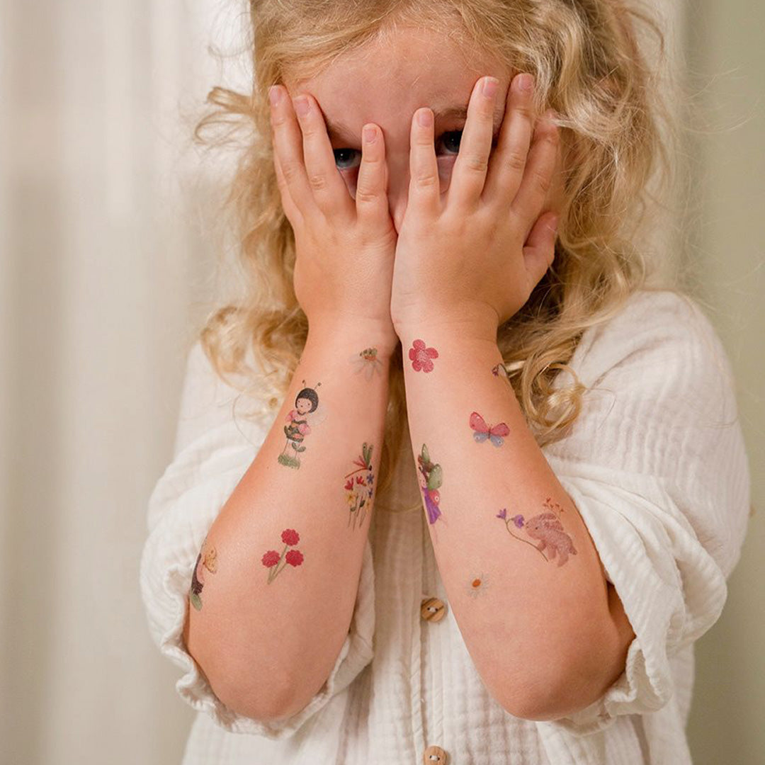 Little dutch tattoo's rosa and friends