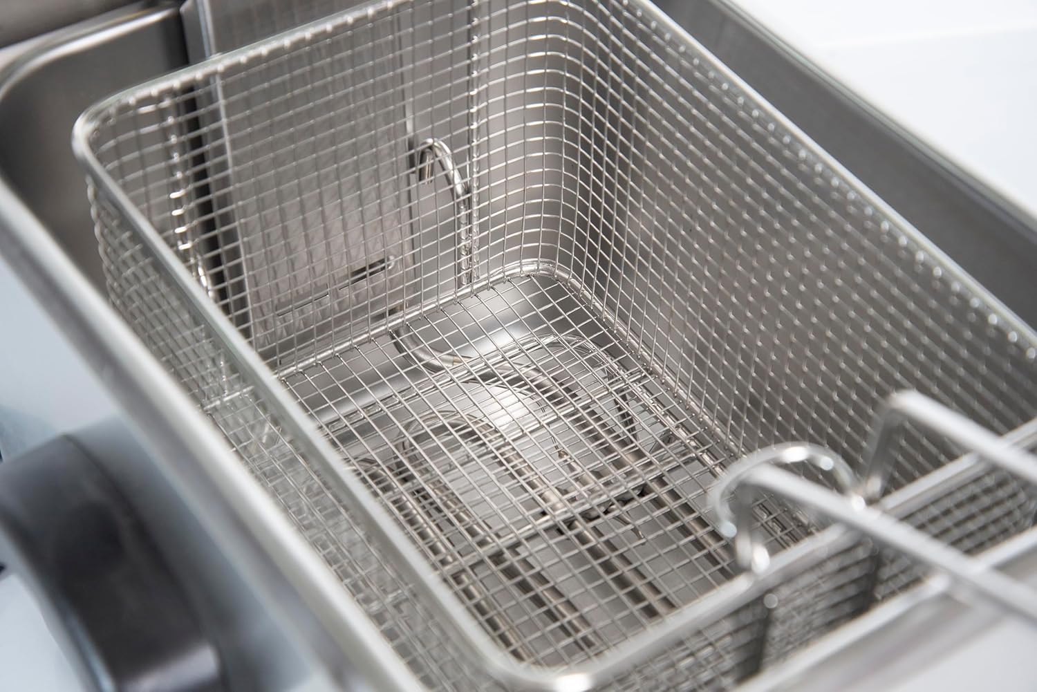 METRO Professional GDF3024 Doppel Fritteuse 2X4L, Edelstahl, 49.4 x 37.8 x 31.3 cm, 8L, Temperatur bis 190°C, abnehmbares Bedienfeld, Gastro, silber