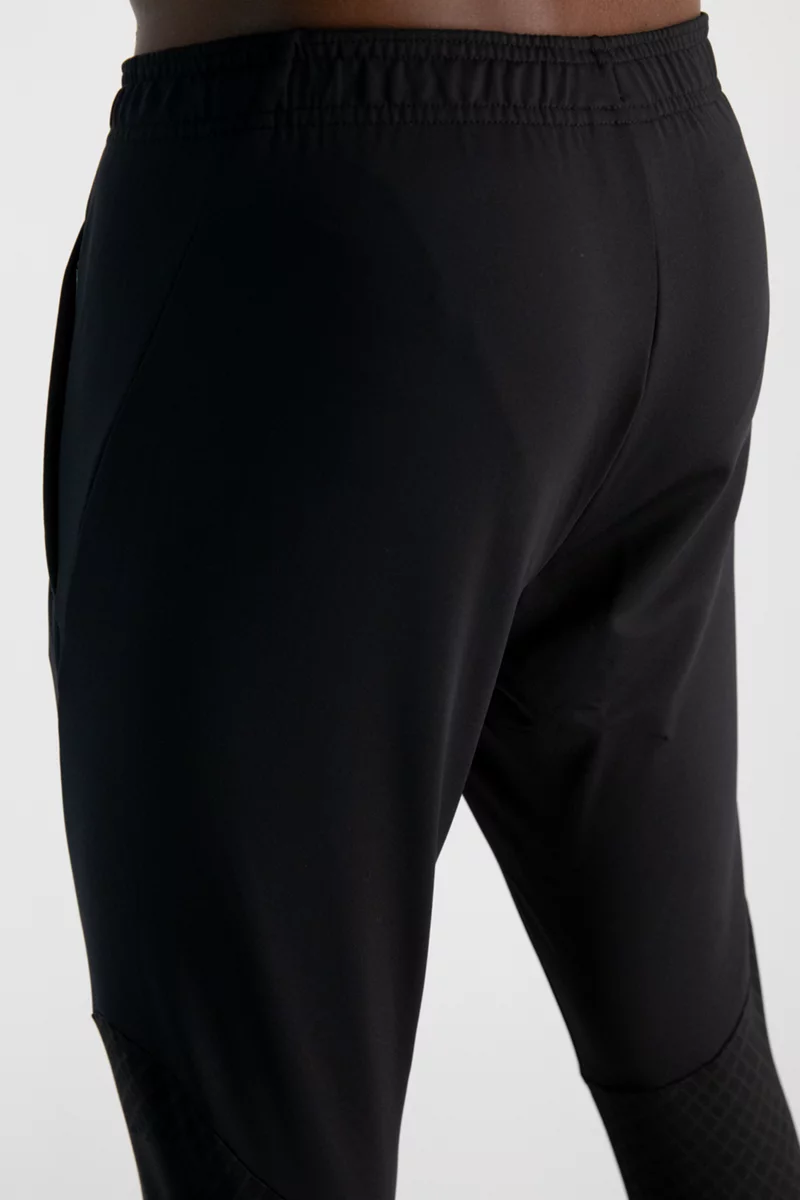 Nike Paris Saint-Germain Strike Herren Trainerhose
