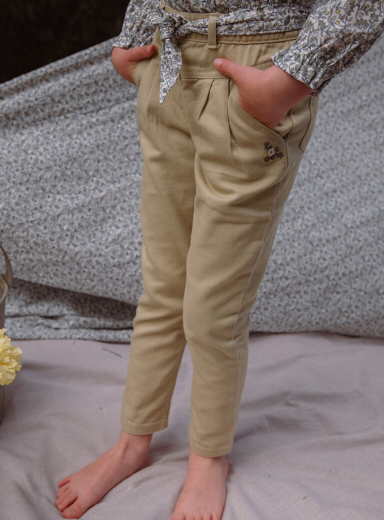 Pantalon carotte beige en twill