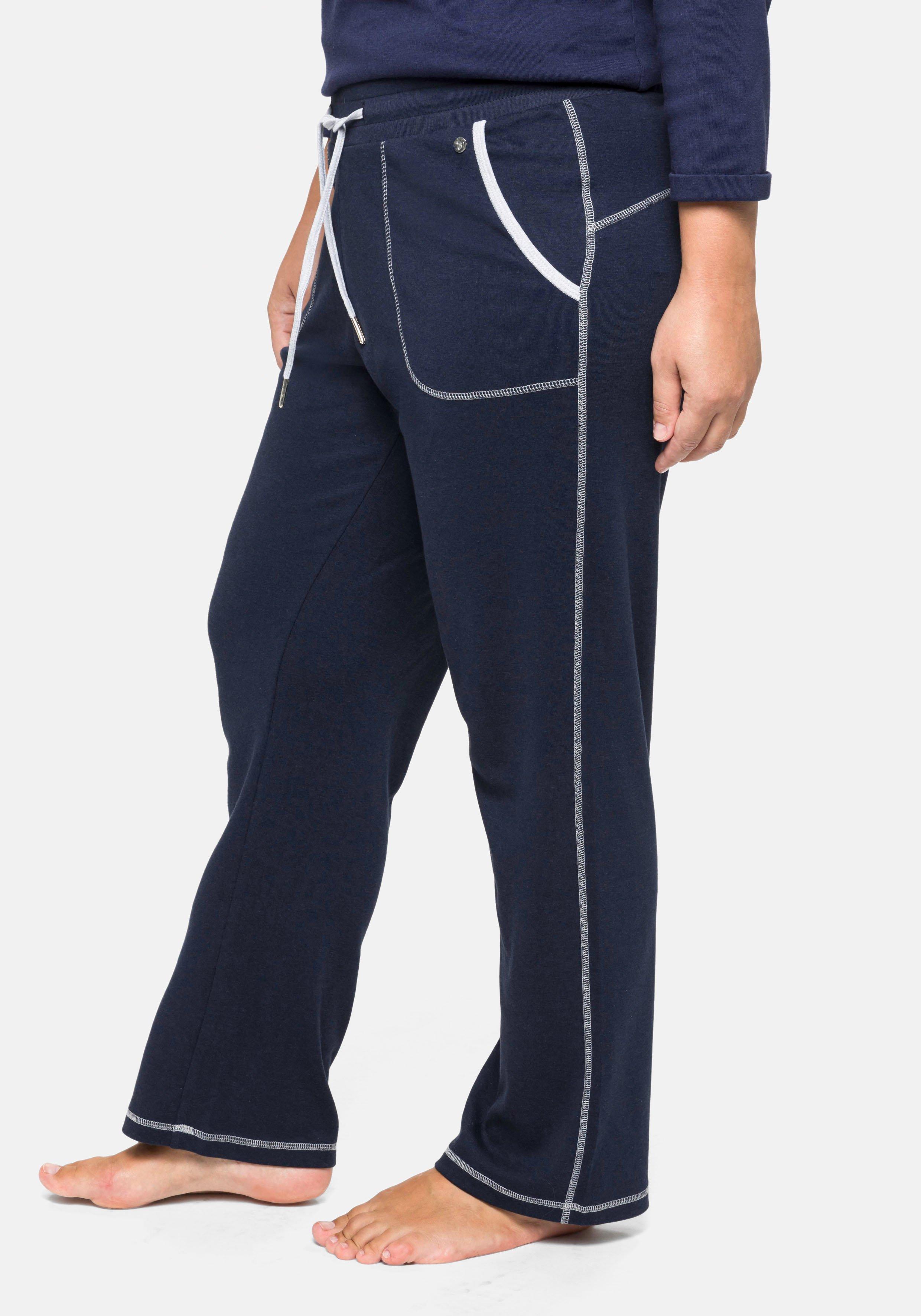 Relaxhose mit Kontrastnähten, in gerader Form