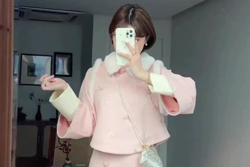 Fioridi - Vest met bloemenprint en knopen, lange mouwen en midi-qipao