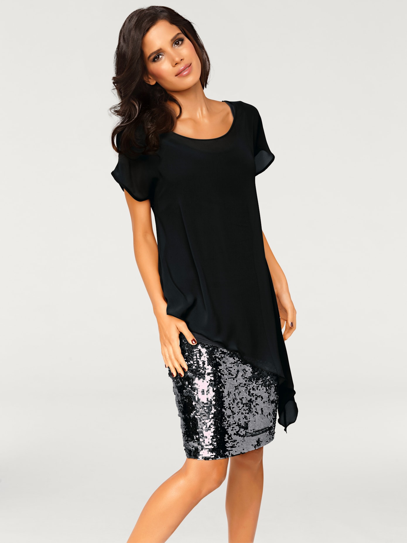 Robe de cocktail jupe devant avec paillettes