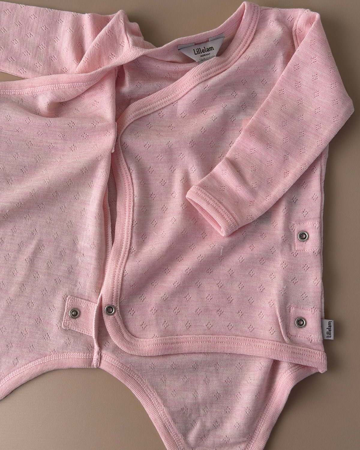Omslagsbody Ull – 100% Merino, Pointelle | Ullbody Mini