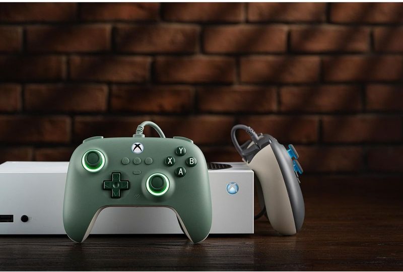 8BitDo - Ultimate C Wired Gamepad - Dark Green - Gaming Controller