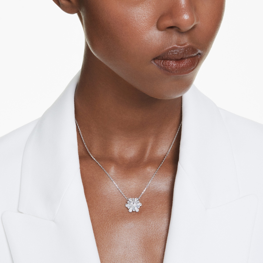 Swarovski Idyllia Collier, Verschiedene Schliffe, Schneeflocke, Weiss, Rhodiniert