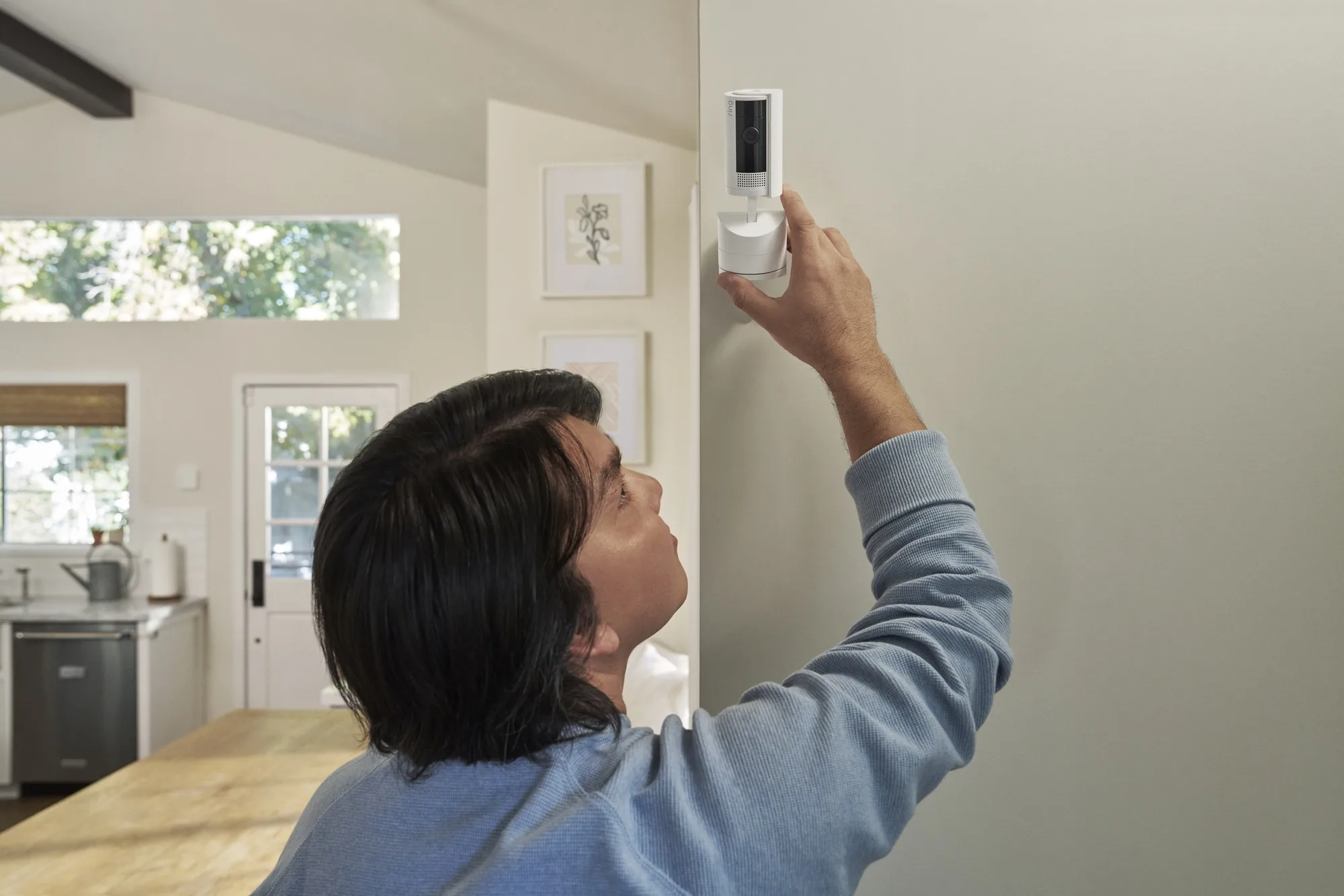 Ring Pan-Tilt Indoor Camera Blanc Caméra de surveillance
