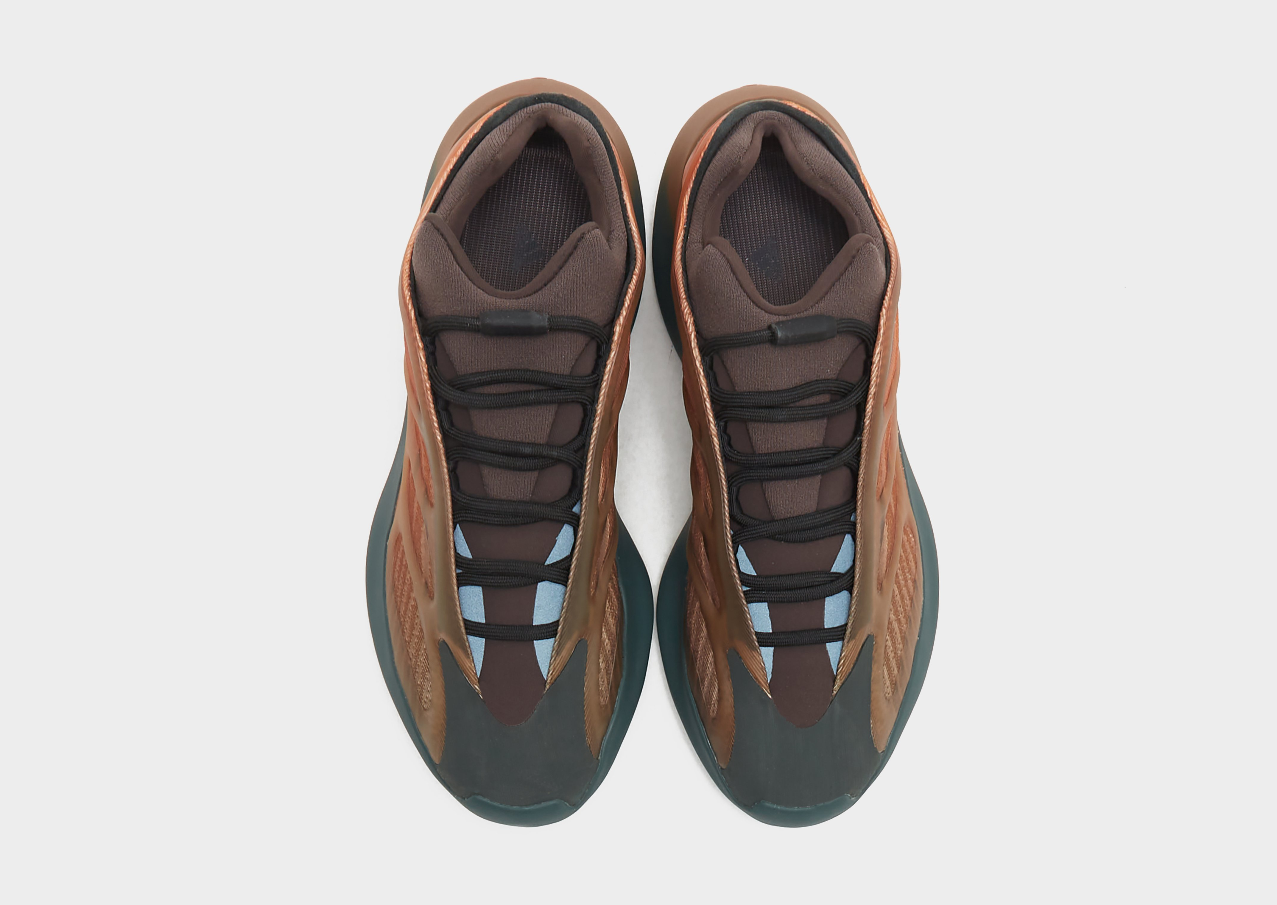 adidas YZY 700 V3 Homme