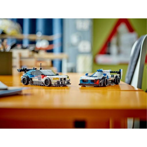 LEGO Speed Champions BMW M4 GT3 Og BMW M Hybrid V8-Racerbiler - 76922