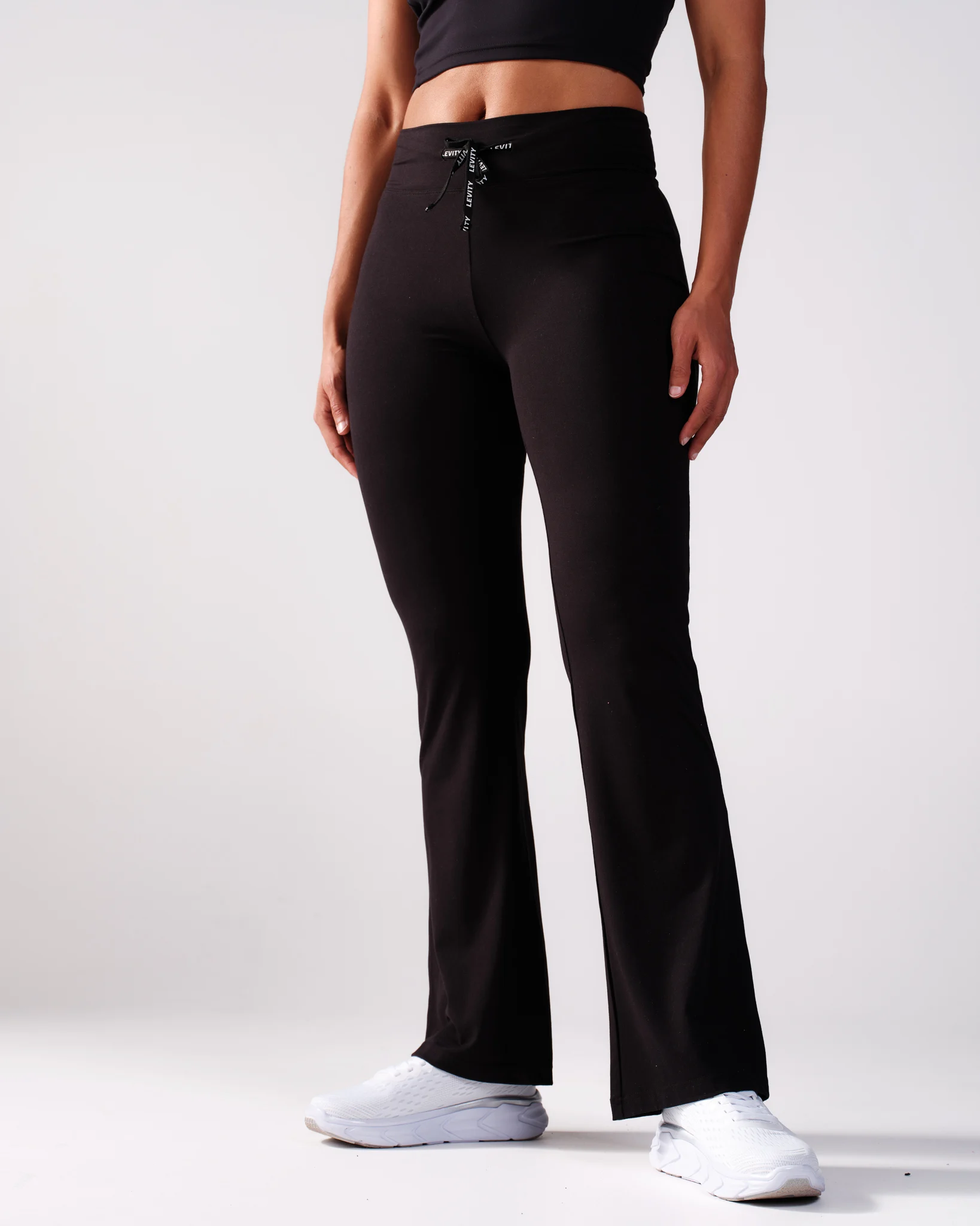 LEVITY Calm Straight Leg Pants 2.0 Black