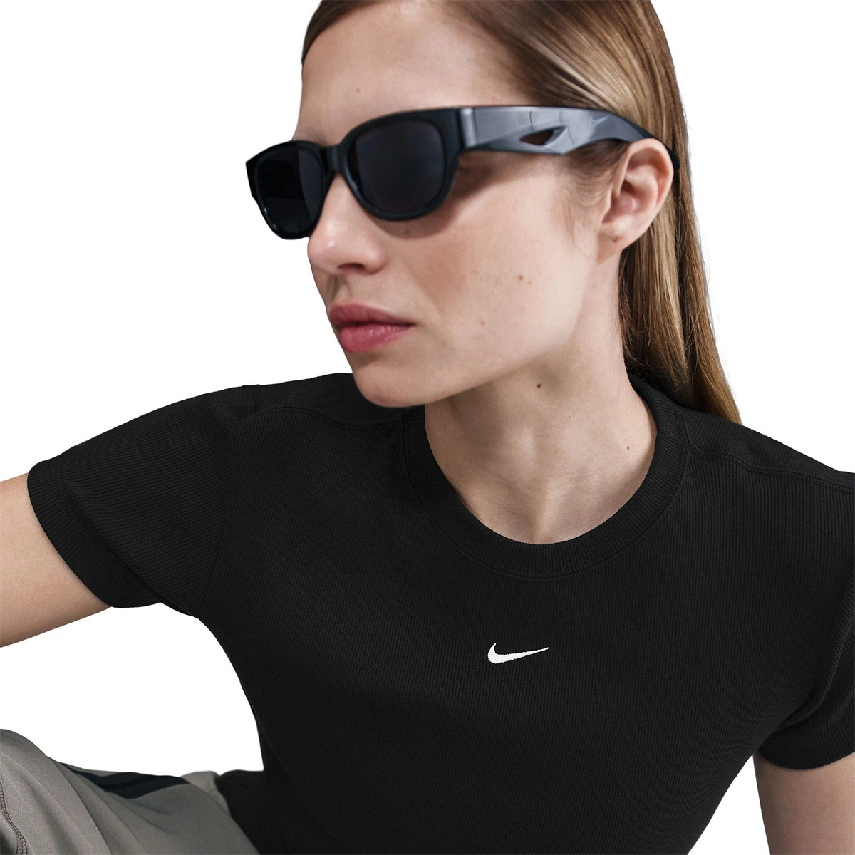 T-Shirt Nike Sportswear Mulher