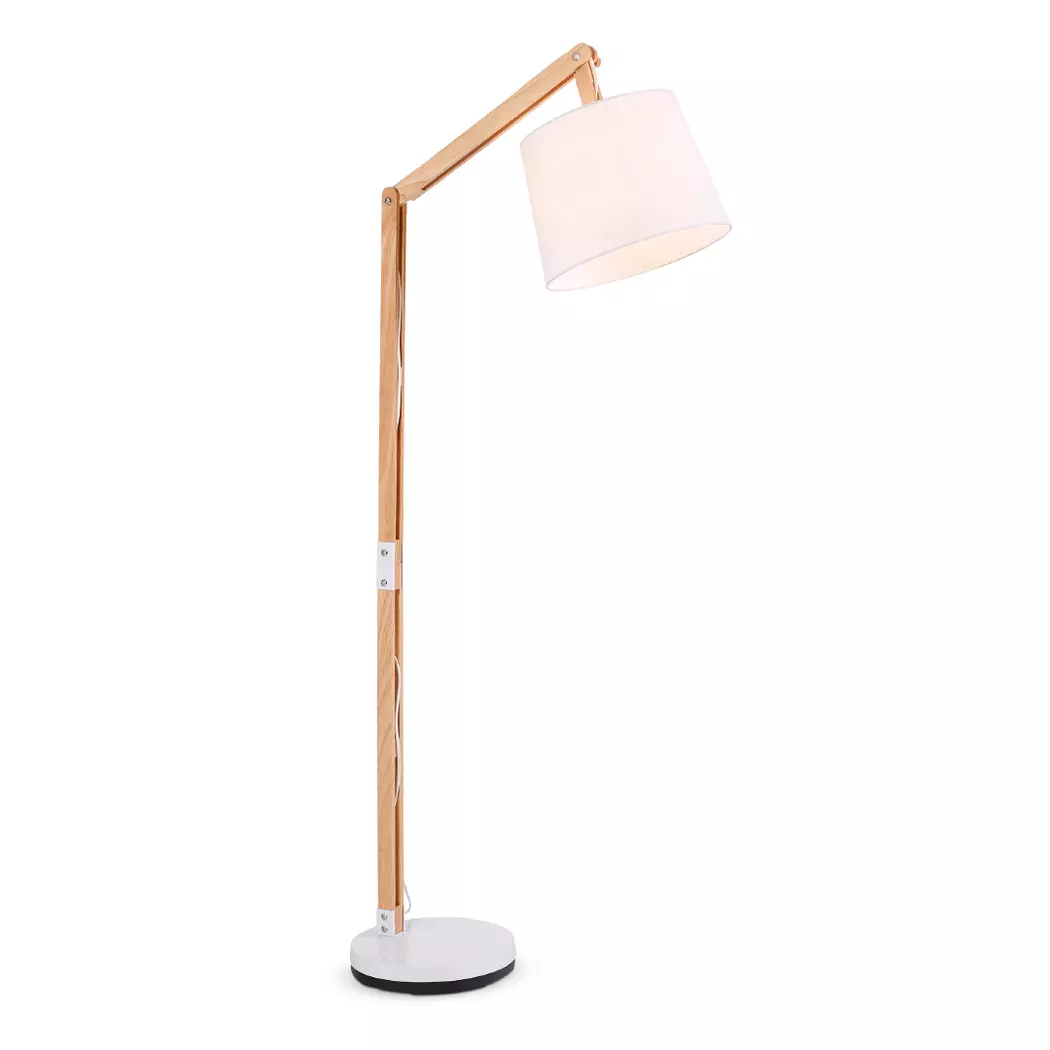 Stehlampe Carlyn
