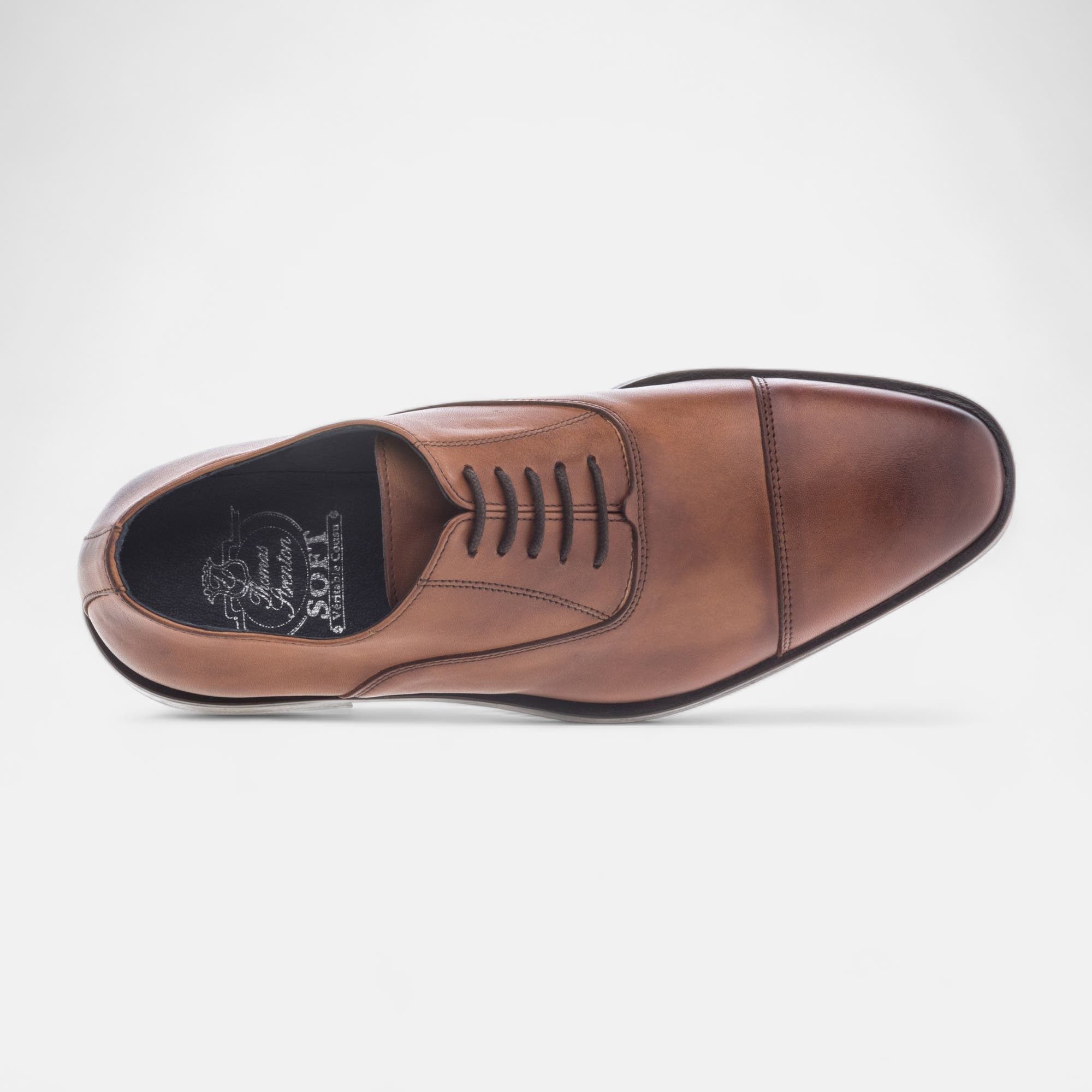 Chaussures habillées cousues Homme en cuir cognac