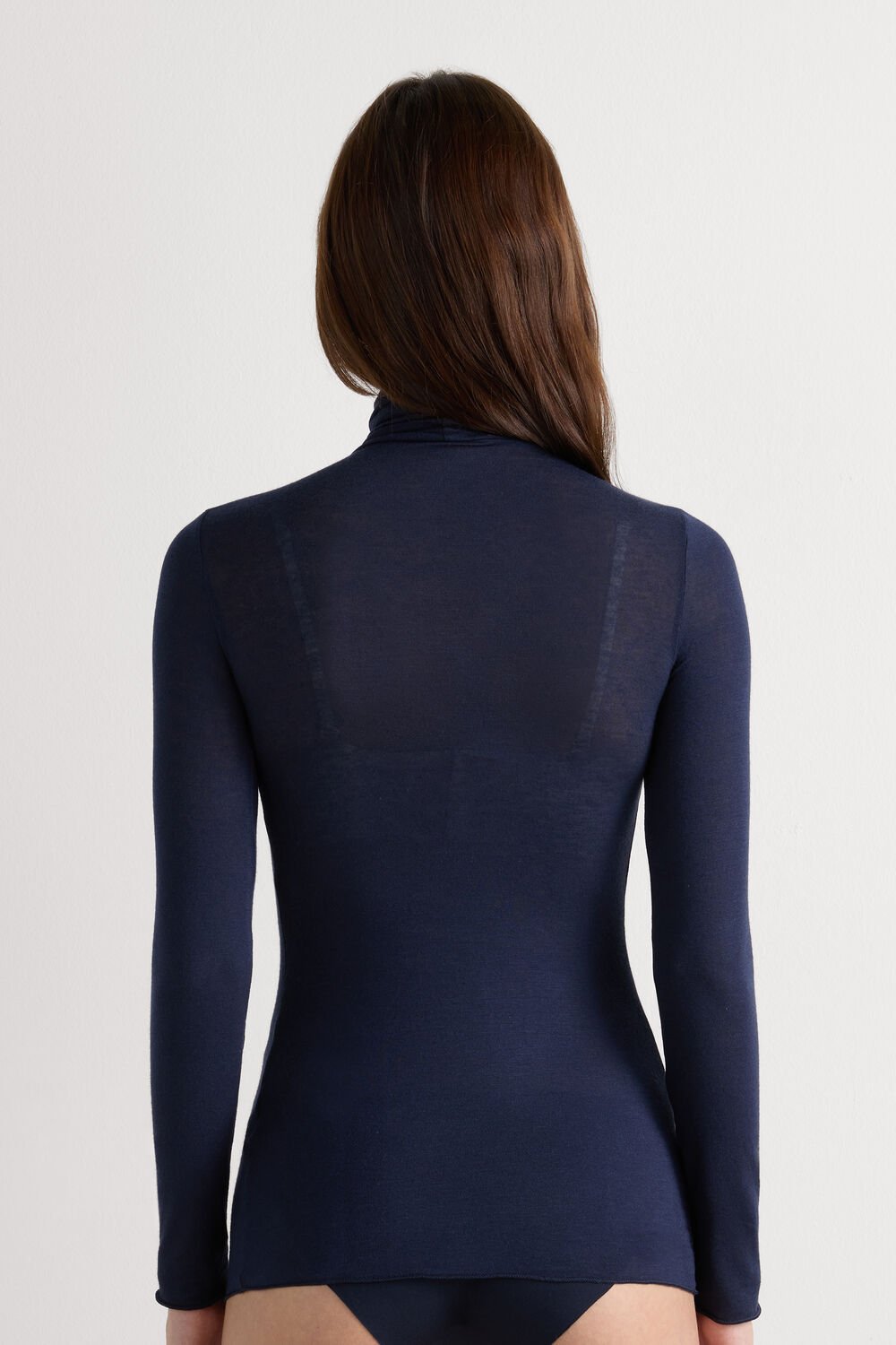 Blusa ultraleve de gola alta em modal e cashmere