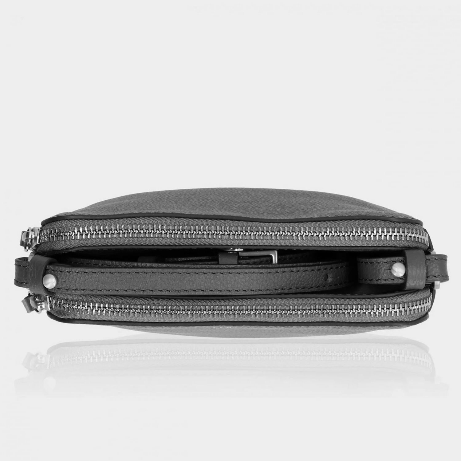 LouLou Essentiels Sue cognac