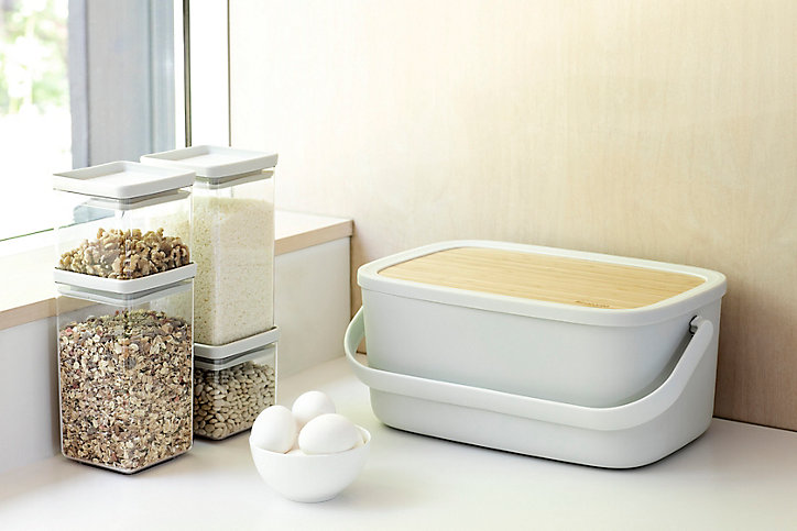Huche à pain avec un couvercle Brabantia Nic gris clair