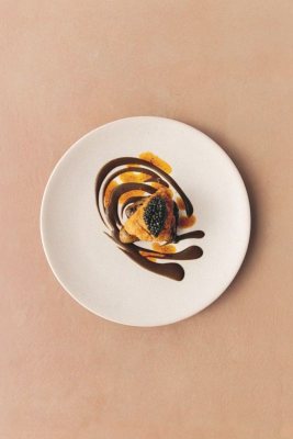 Ikoyi: A Journey Through Bold Heat with Recipes (Hardback)