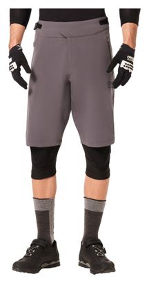 Short VTT Oakley Factory Pilot Lite Gris