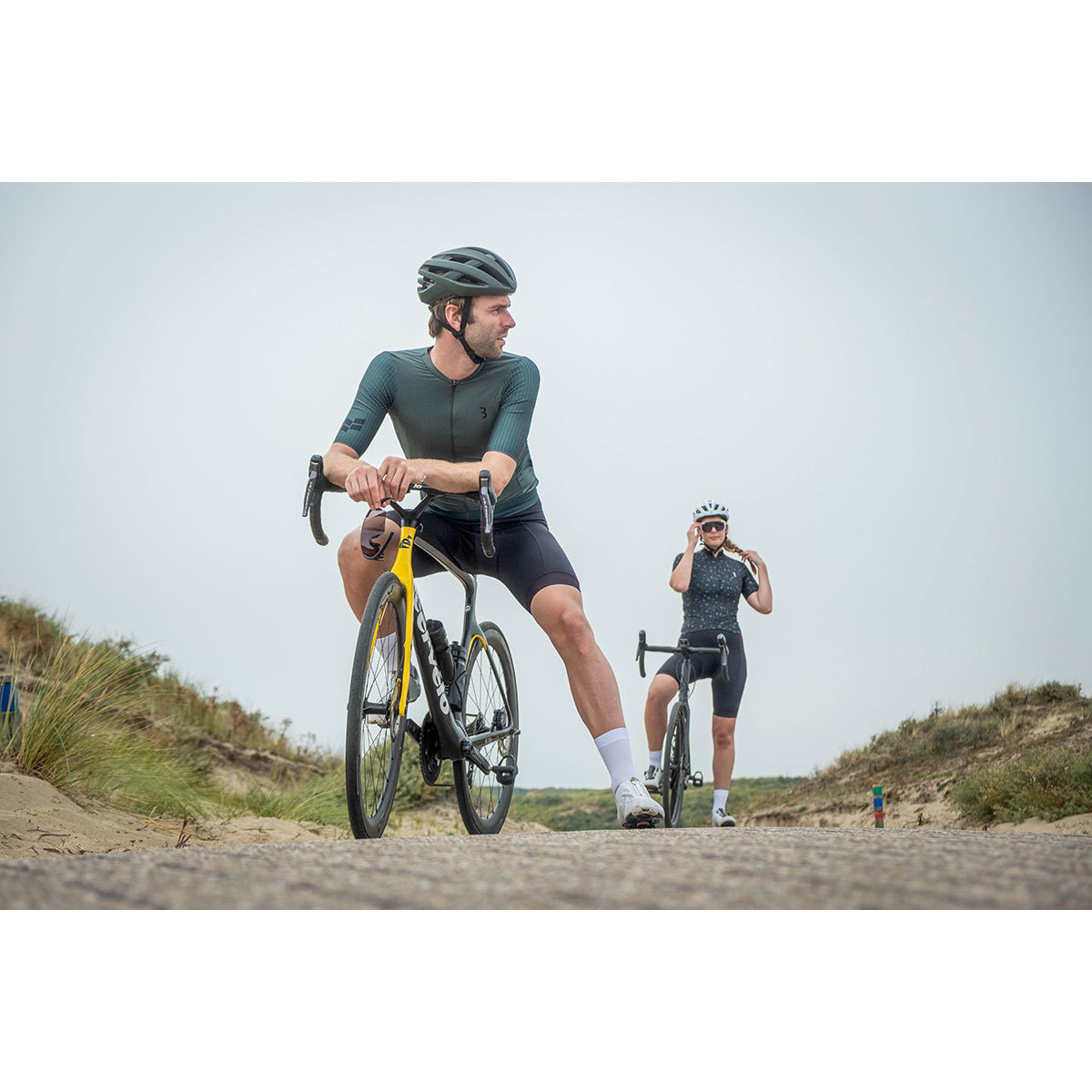 BBB Cycling Maestro MIPS BHE-10 Race Fietshelm Mat Olijfgroen