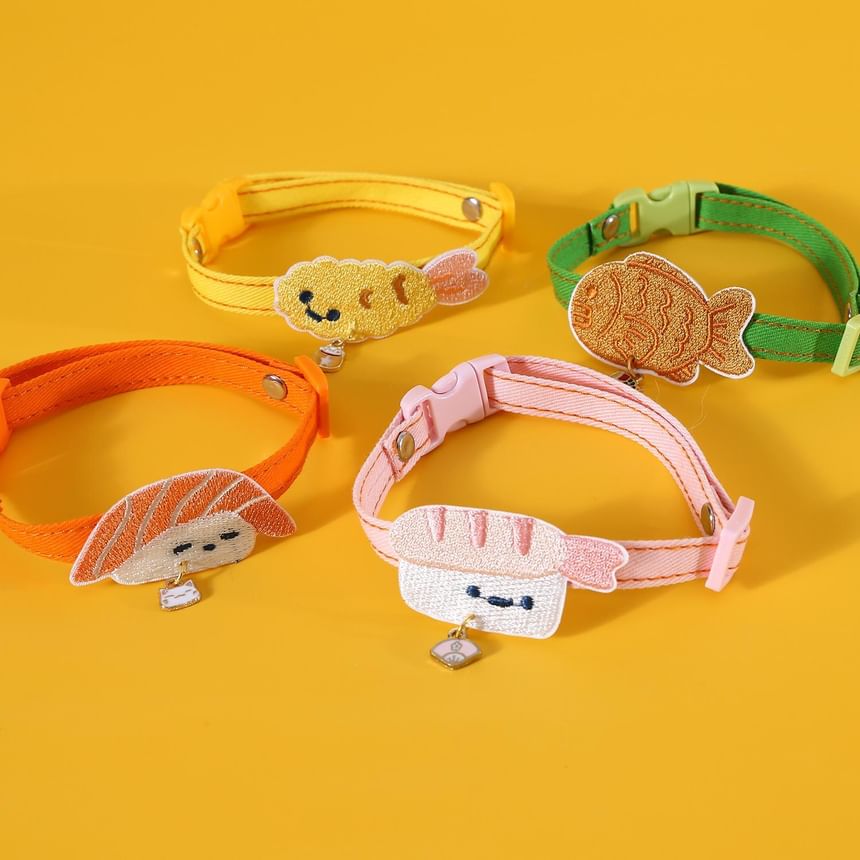2 nachten - Hondenhalsband met borduursel (diverse ontwerpen)