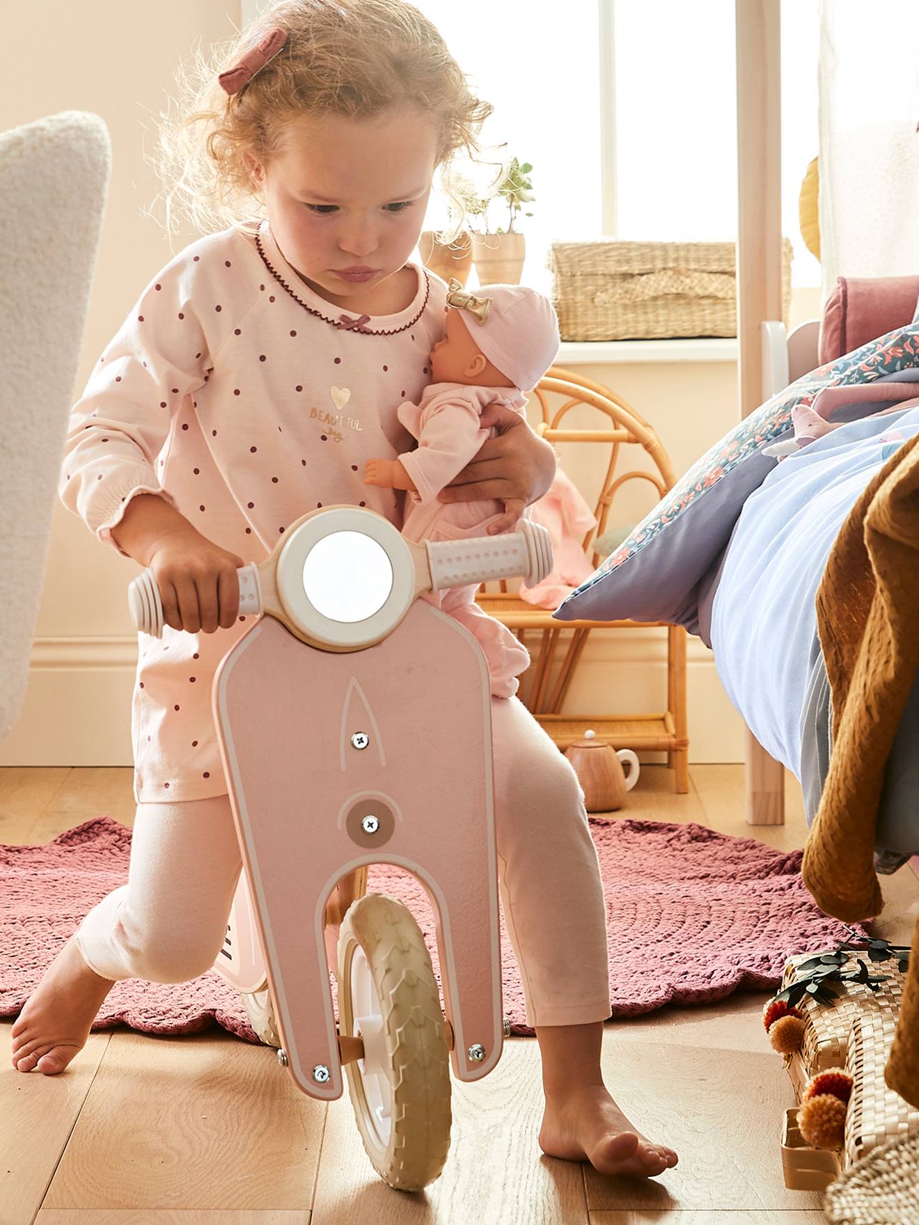 Scooter draisine de madeira FSC® lisa verde-médio com motivos