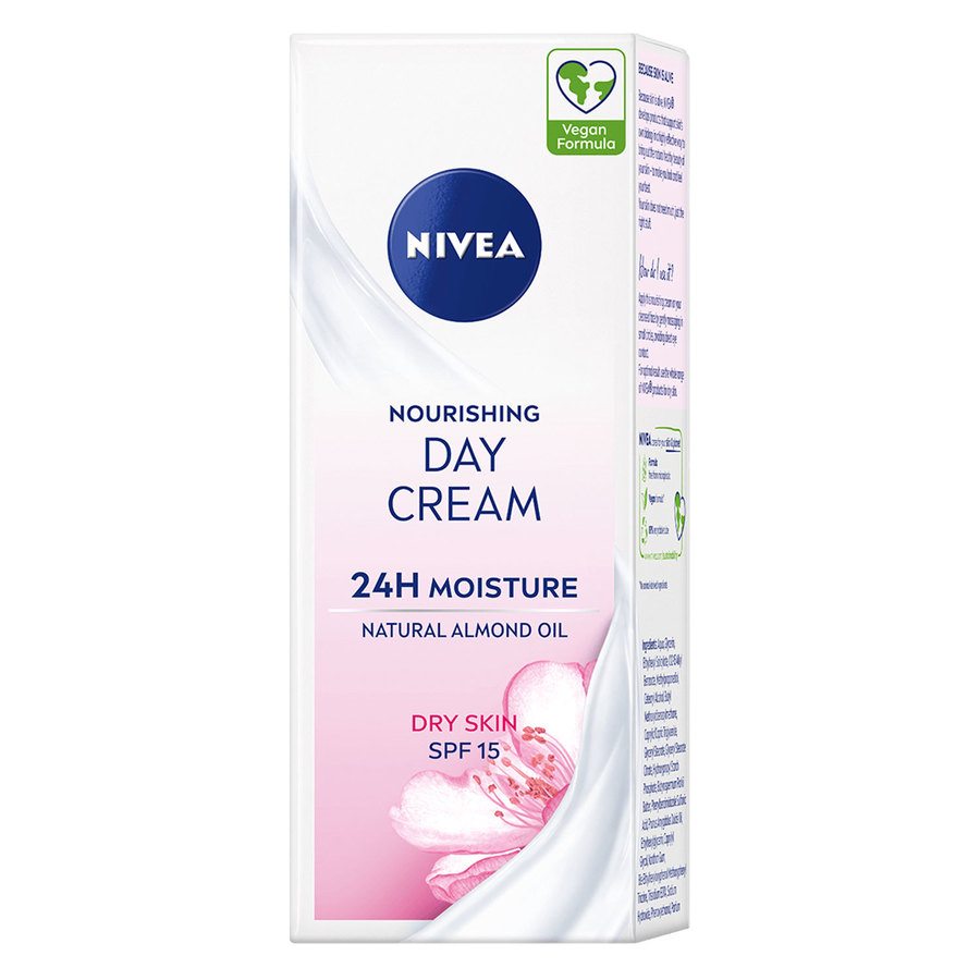 NIVEA Nourishing Day Cream Dry Skin SPF15 50ml