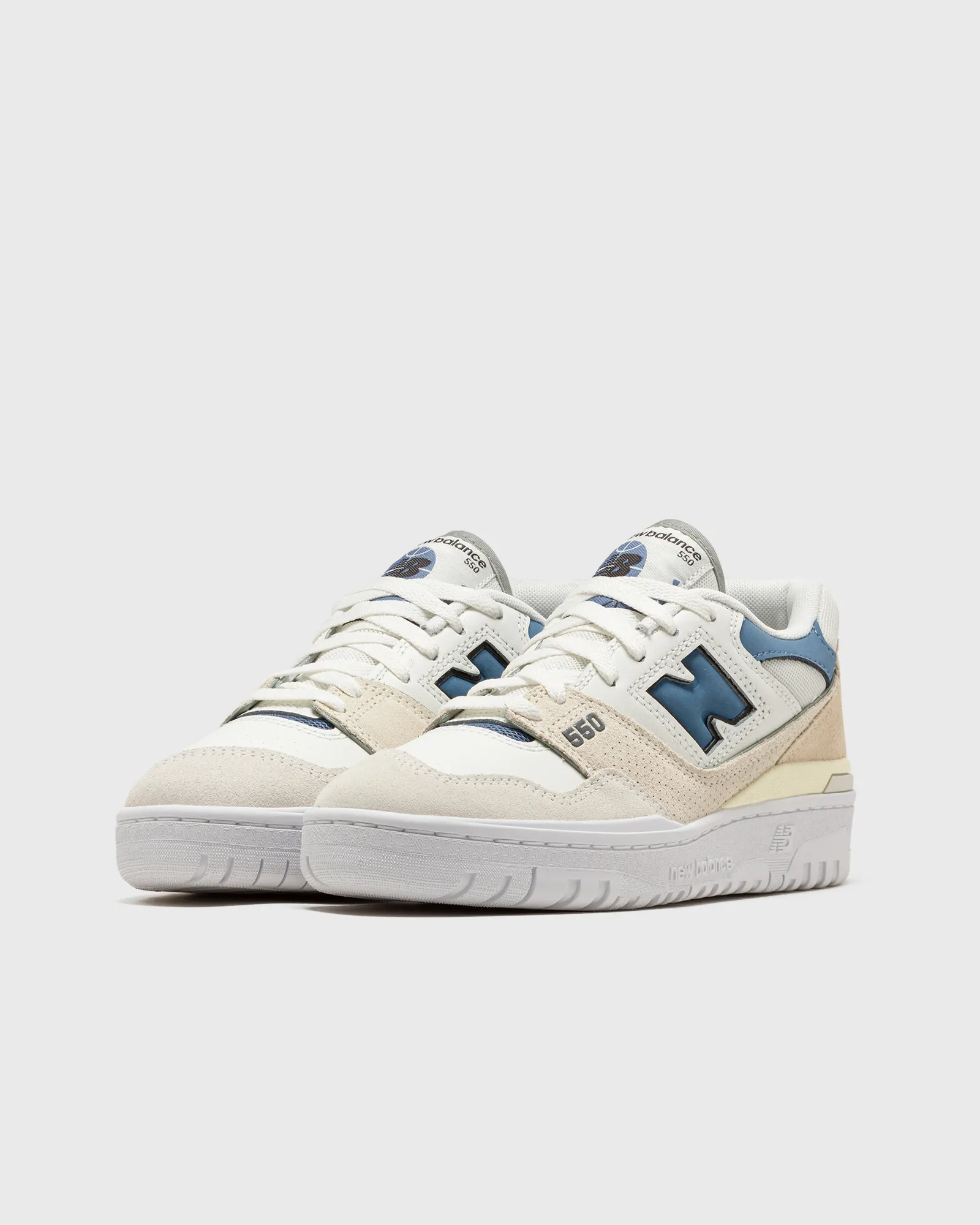 New Balance WMNS 550