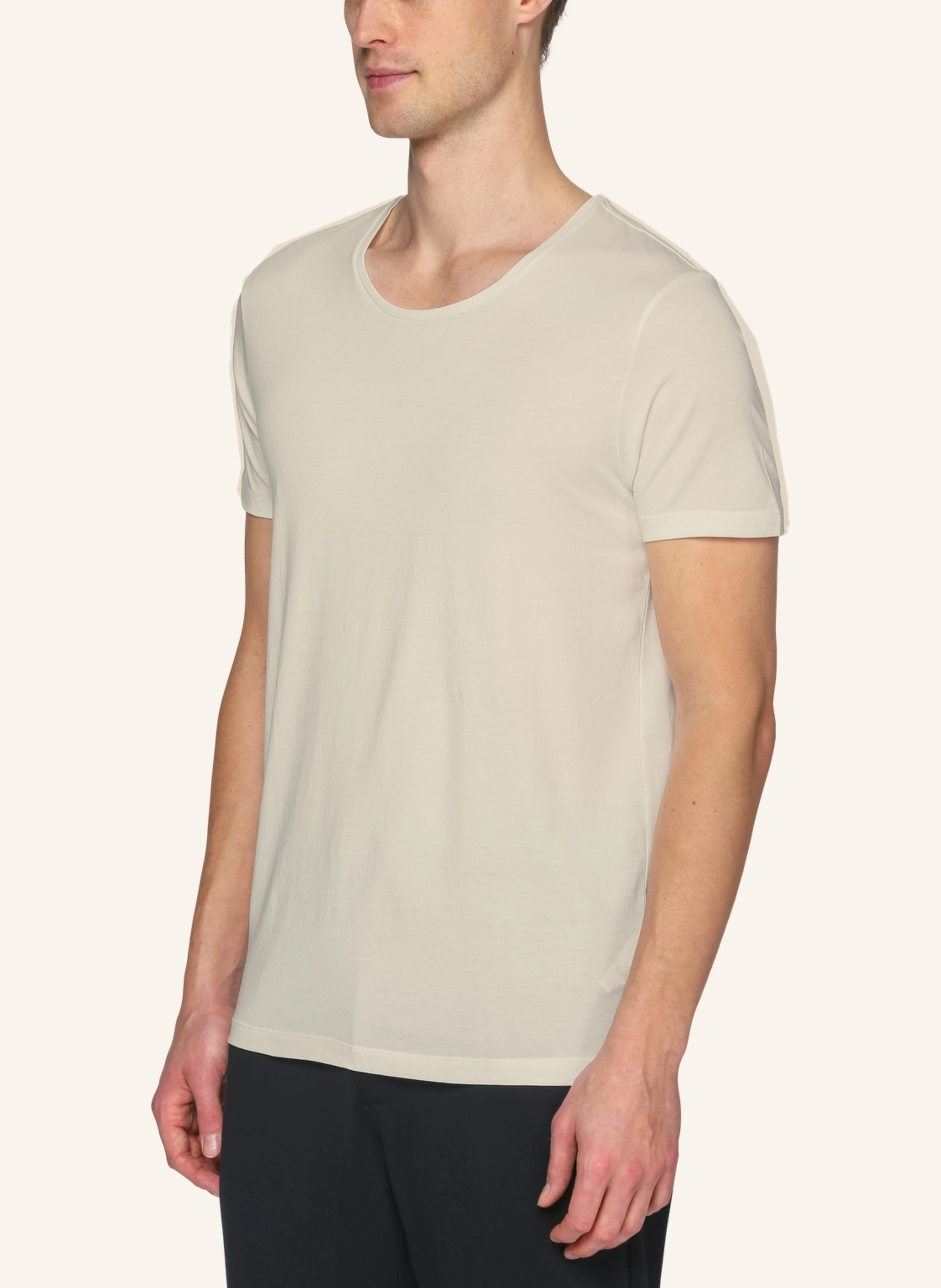 TRUSTED HANDWORK Round Neck 1/2-Sleeve T-Shirt