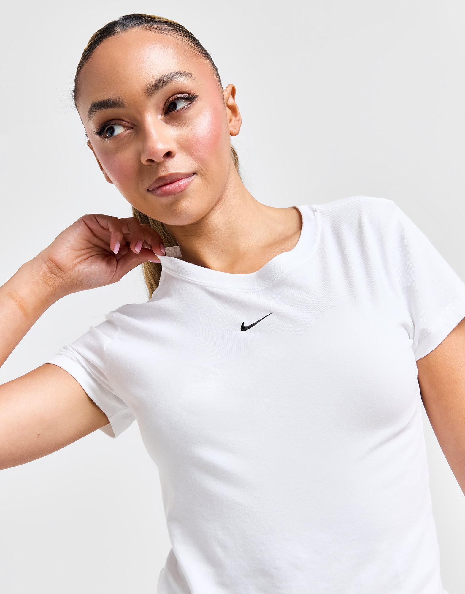 Nike T-shirt Essential Sportswear Chill Knit Femme
