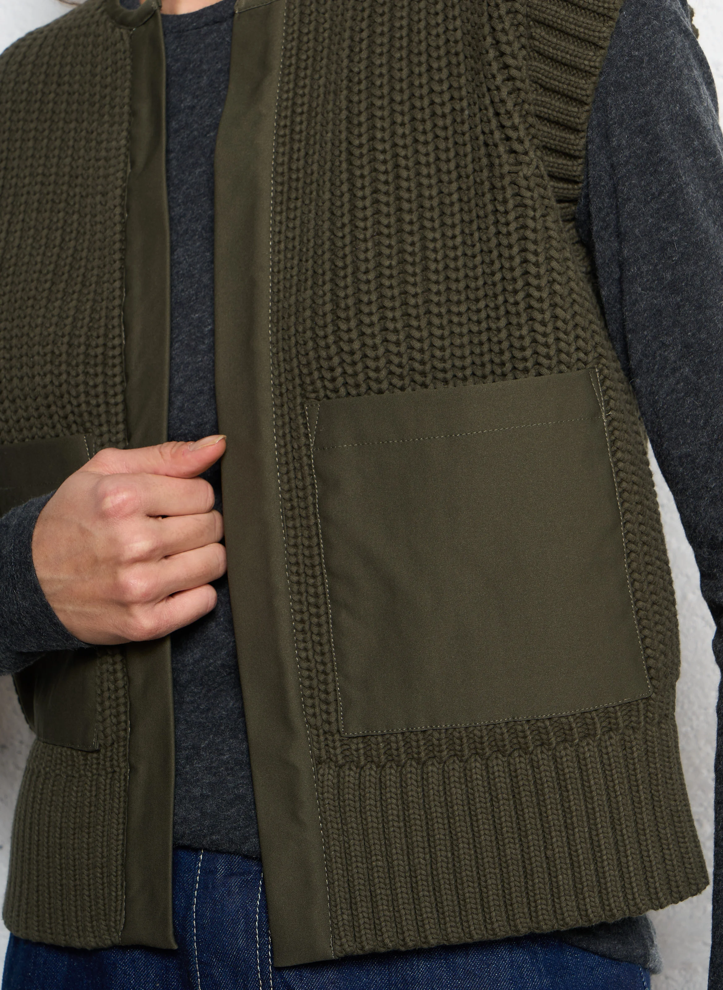 LAURENA - Gilet col rond en coton melangé | Vert