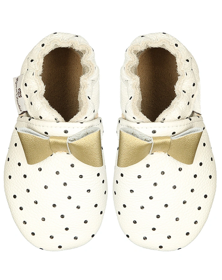 Krabbelschuhe CLASSICZ POLKA DOTS mit Schleife in weiß