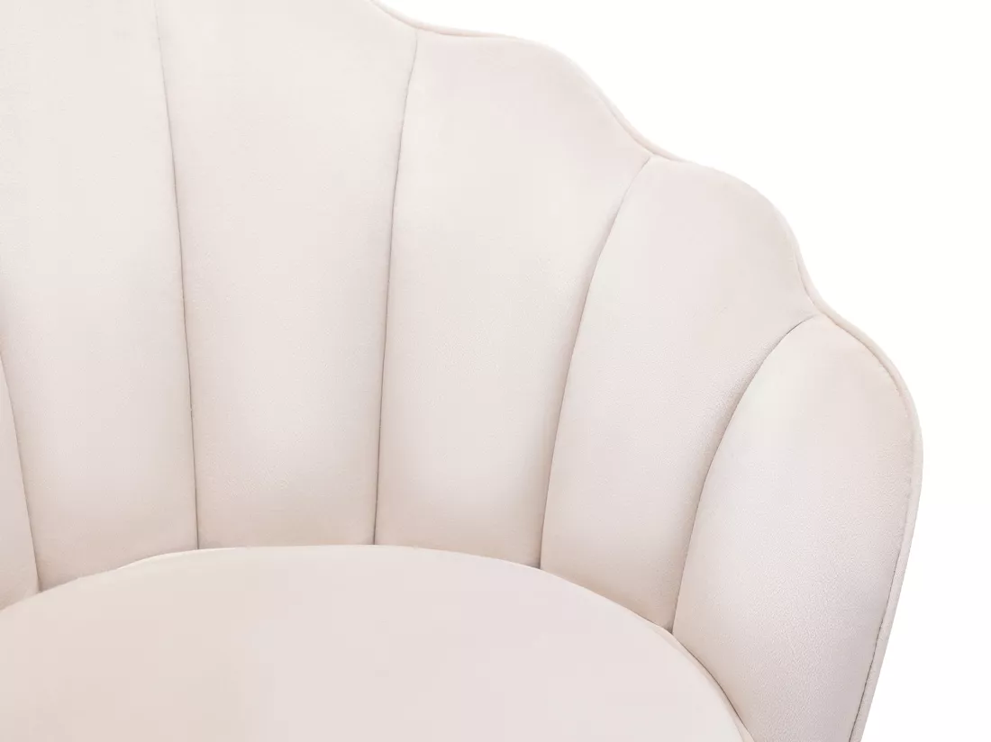 Fauteuil coquillage en velours beige LALEA
