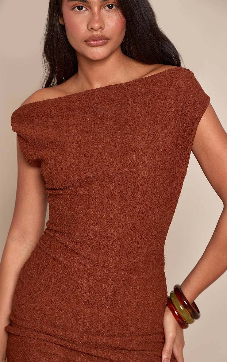 Chocolat Robe Moulante Asymétrique Texturée Marron