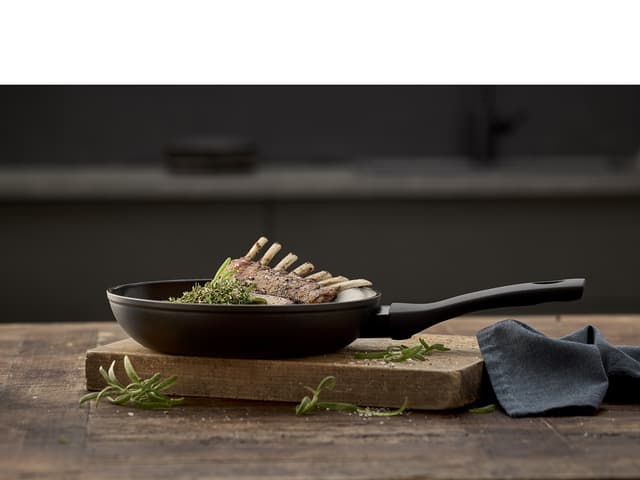 Funktion Ceramica Stegepande Dia 24 x 5 cm Sort