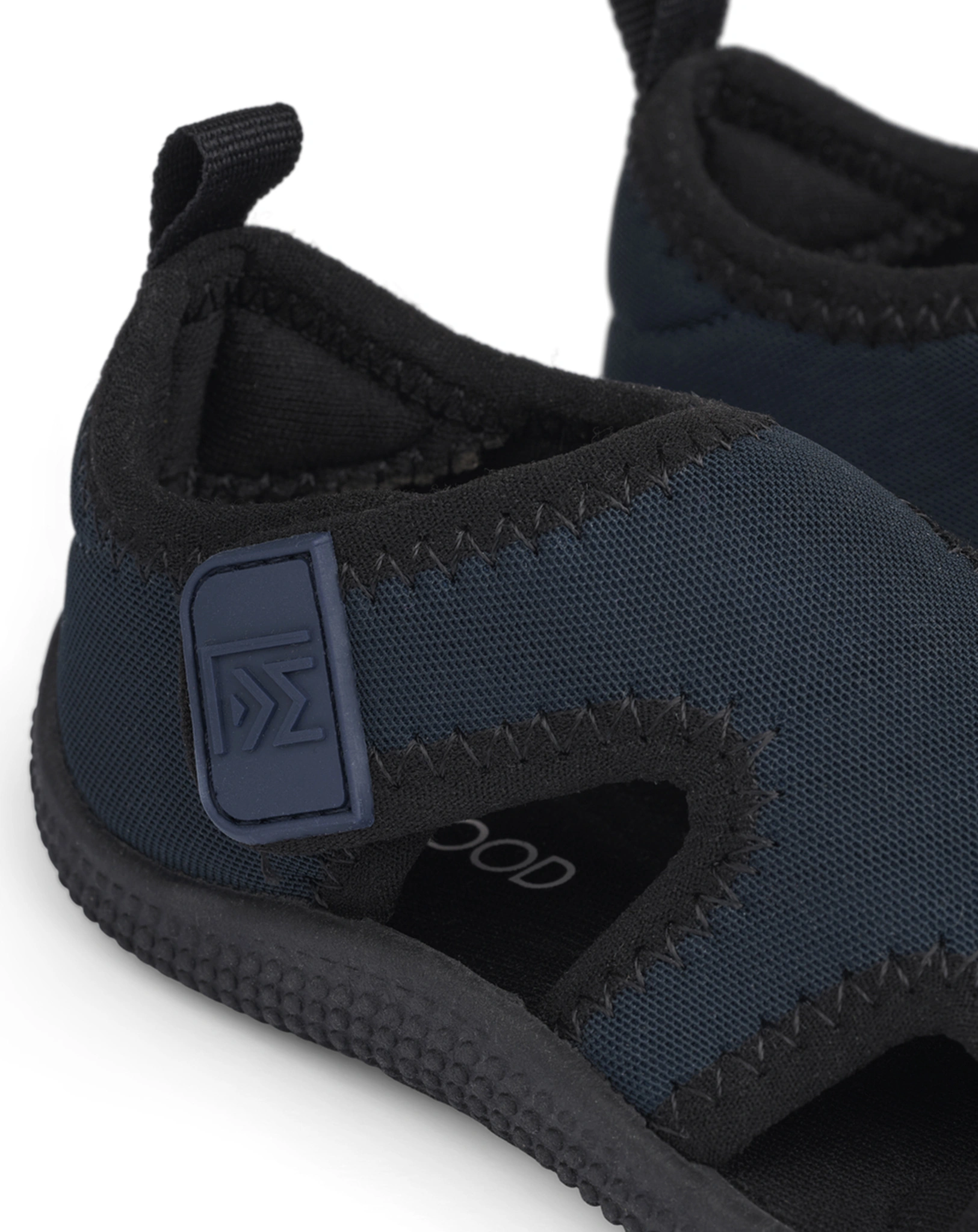 Badeschuhe SIGURD in black/classic navy