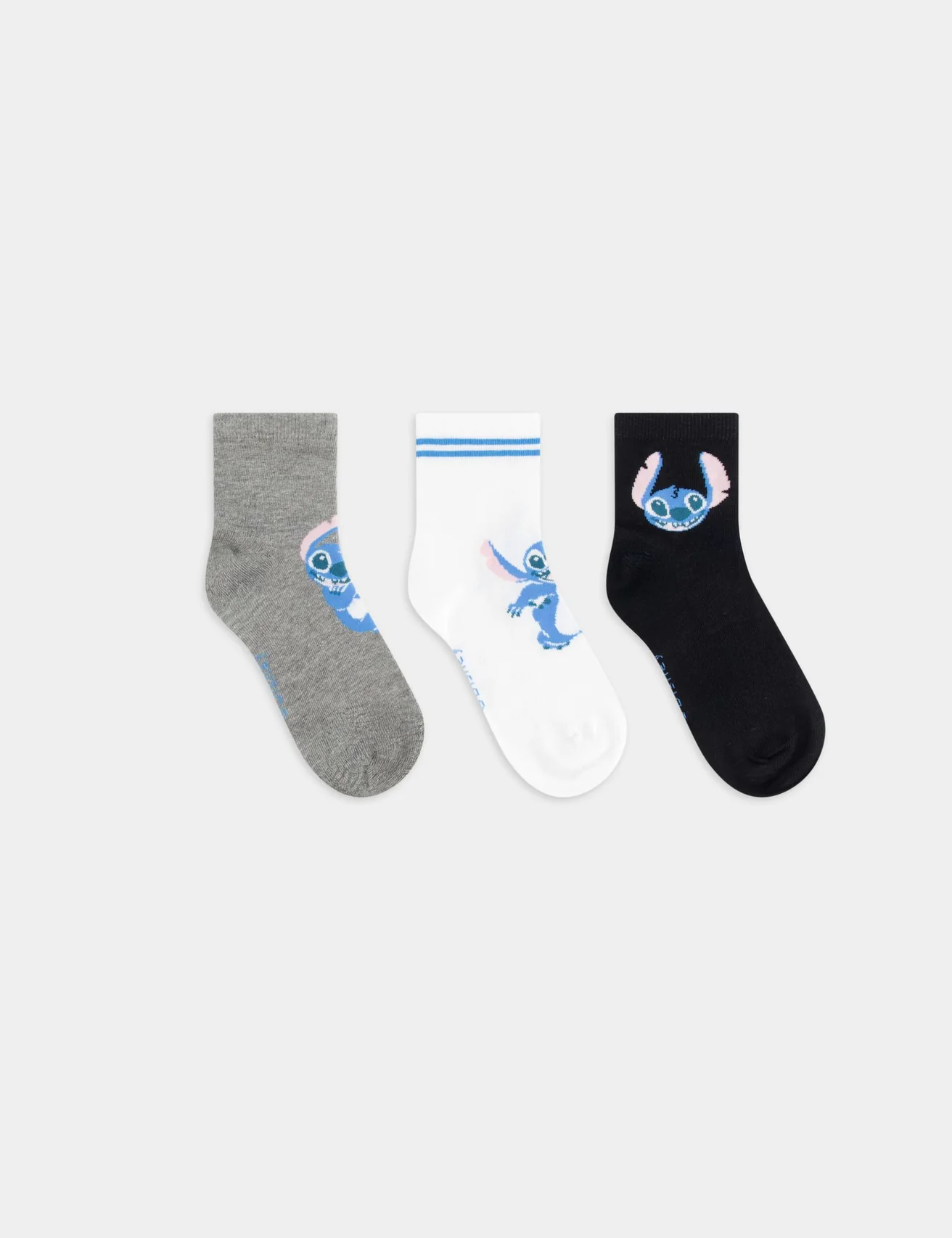 Lot de 3 paires de chaussettes Jennyfer x Stitch coloris divers