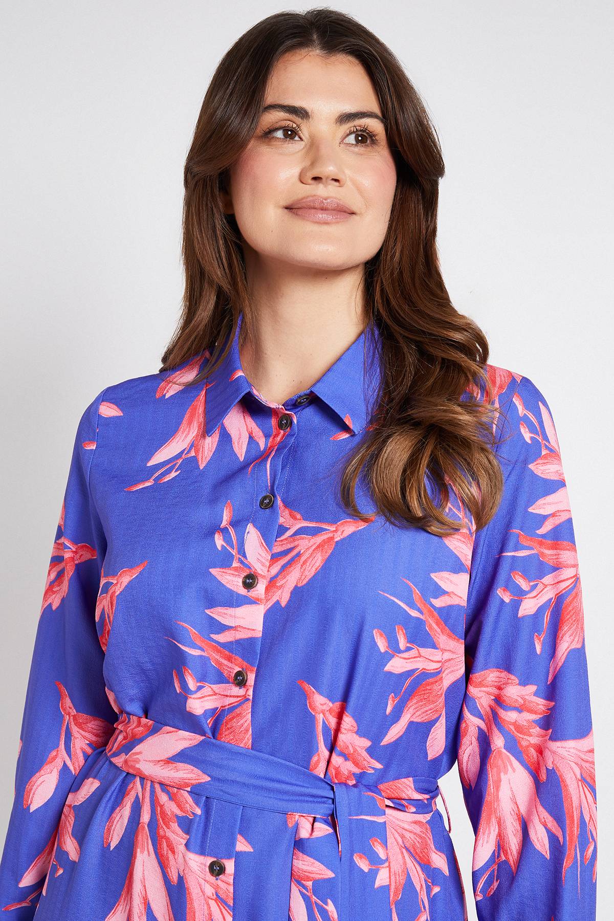 Wallis Robe Chemise À Fleurs Boutonnée Avec Col