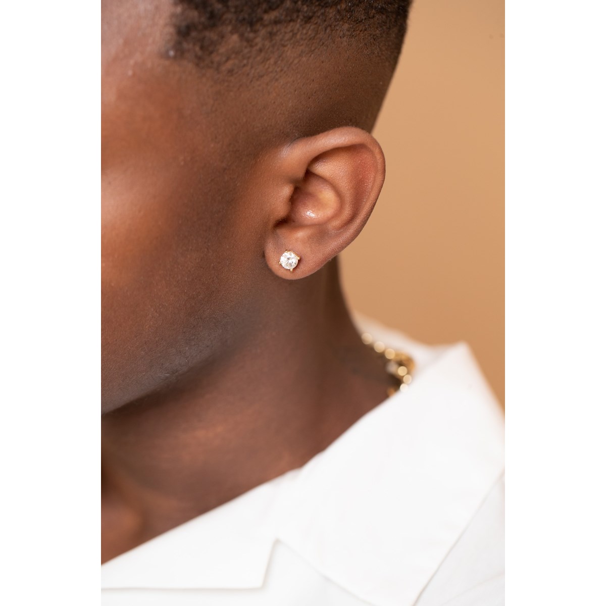 Boucles d'oreilles puces Ryo en Acier 316L avec oxyde de zirconium blanc