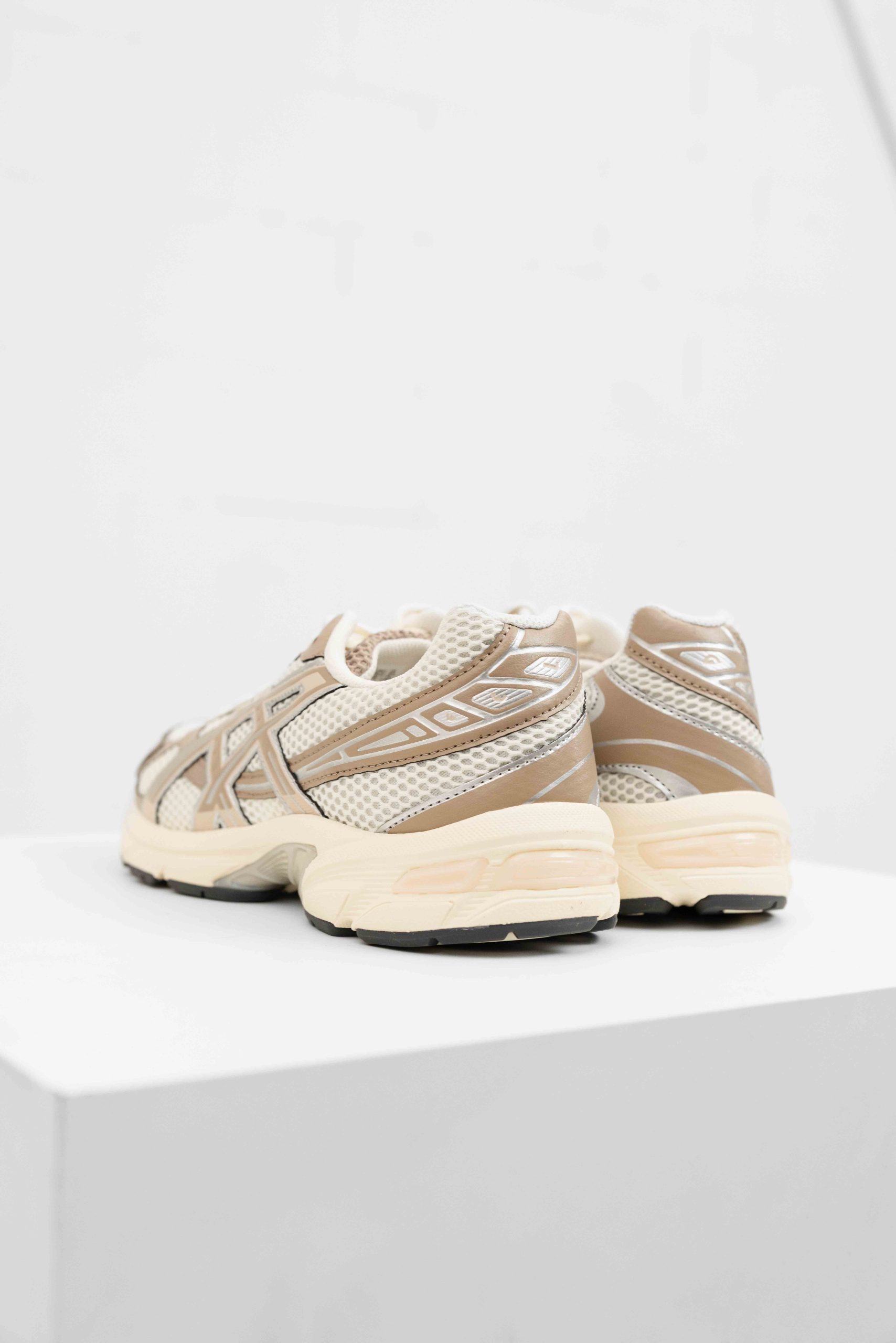 Asics Gel-1130 Sneakers Unisex Cream/Bruin