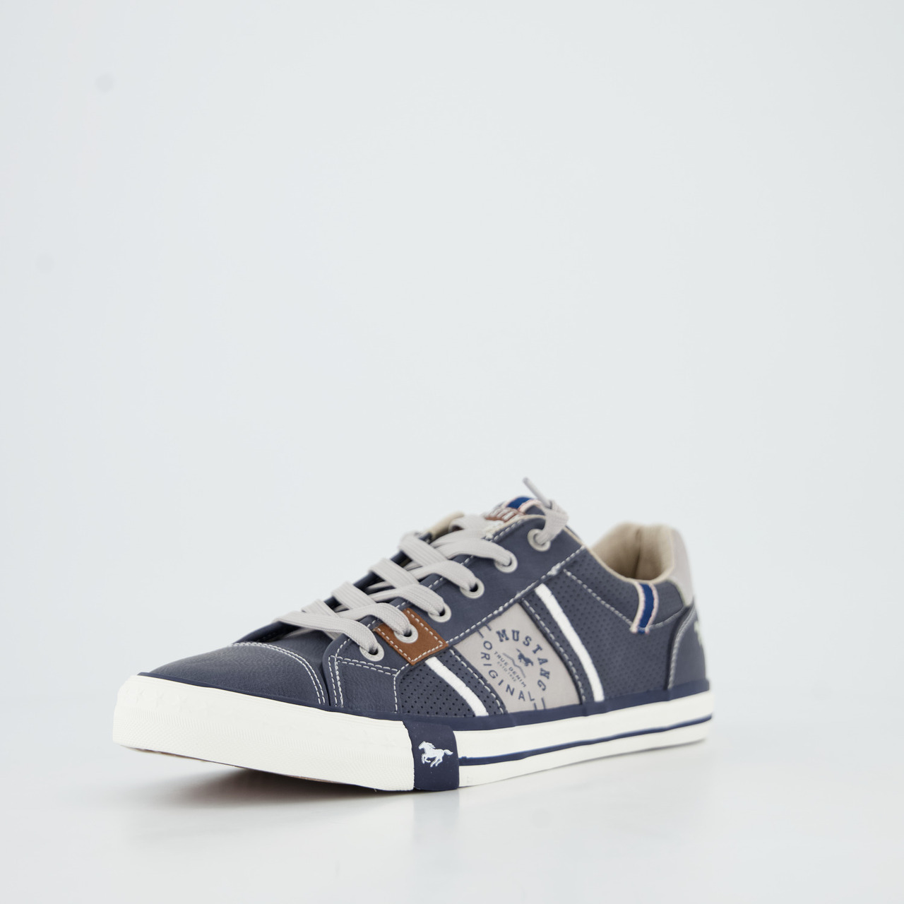 Mustang Herren Schnuerhalbschuh