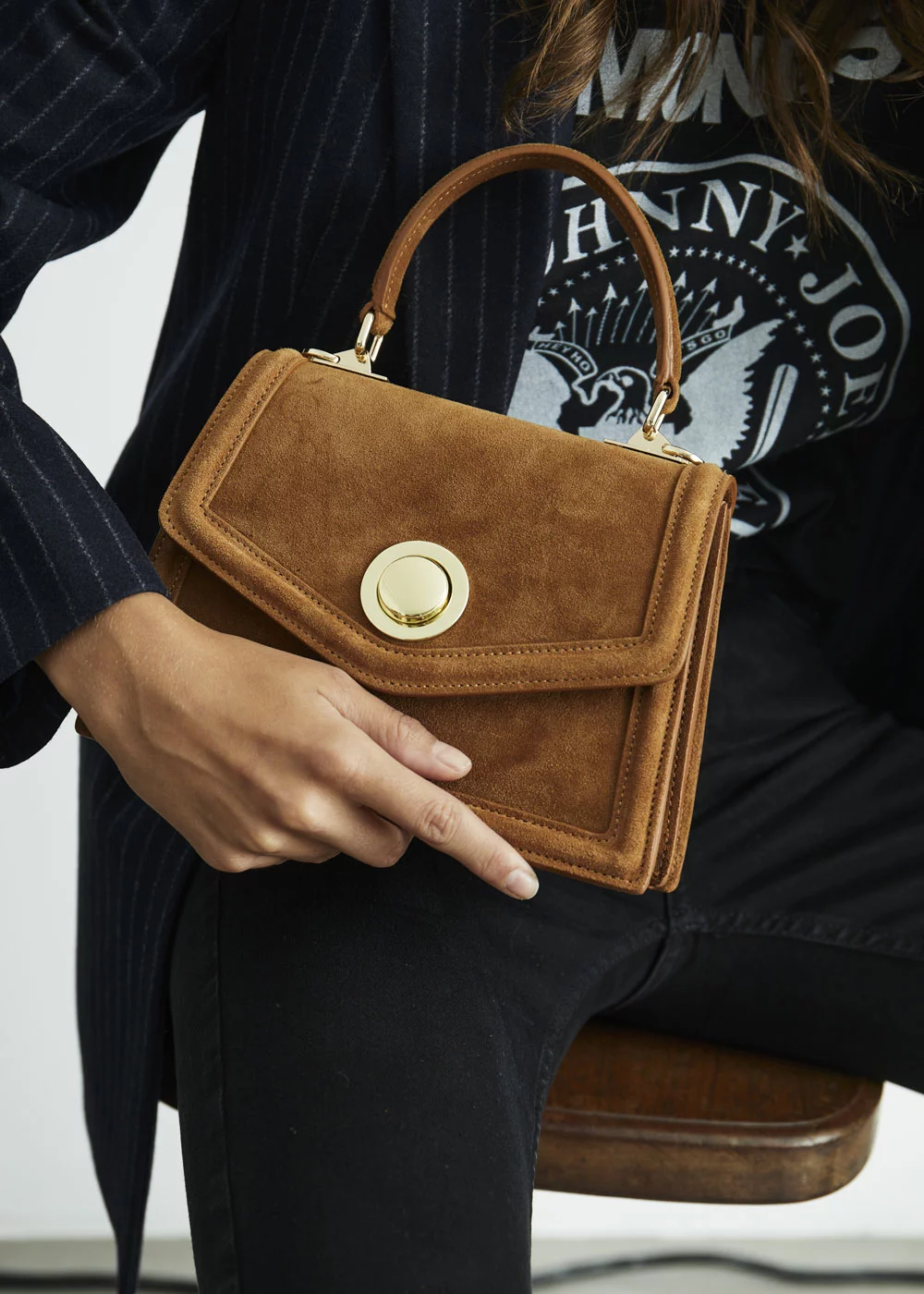 PETIT SAC FERMOIR ANASTASIA VELOURS CAMEL