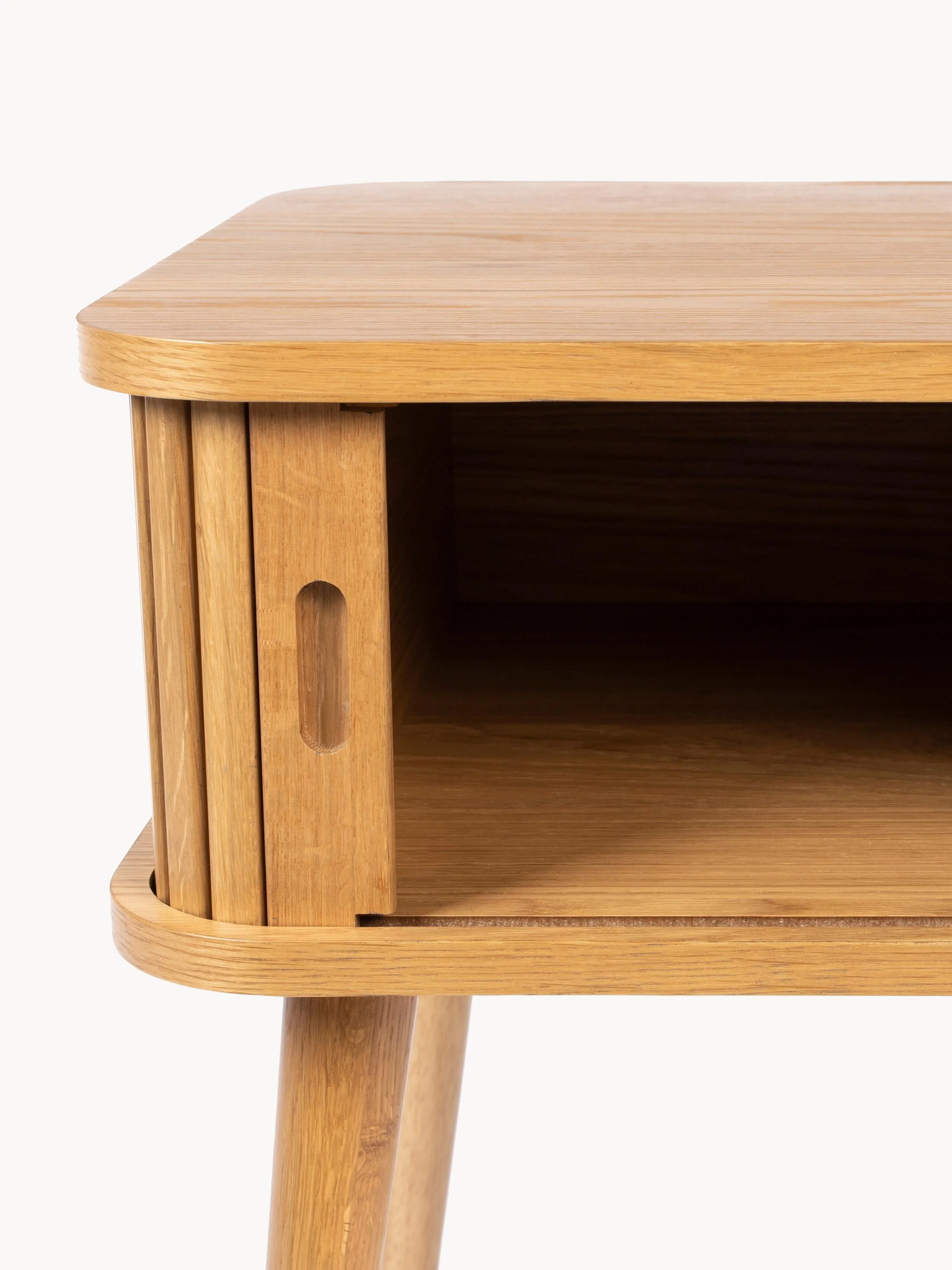 Houten nachtkastje Barbier met roldeur en gecanneleerde voorkant