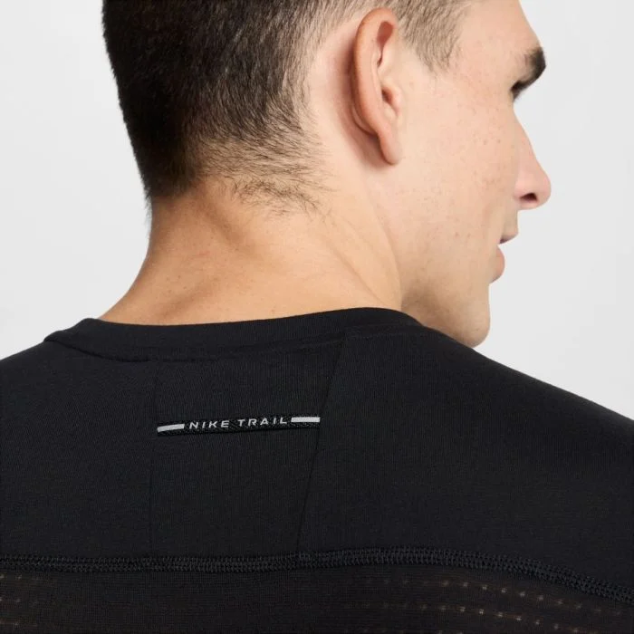 Nike Herre T-shirts Dri-FIT ADV Solar Chase SS Tee Sort