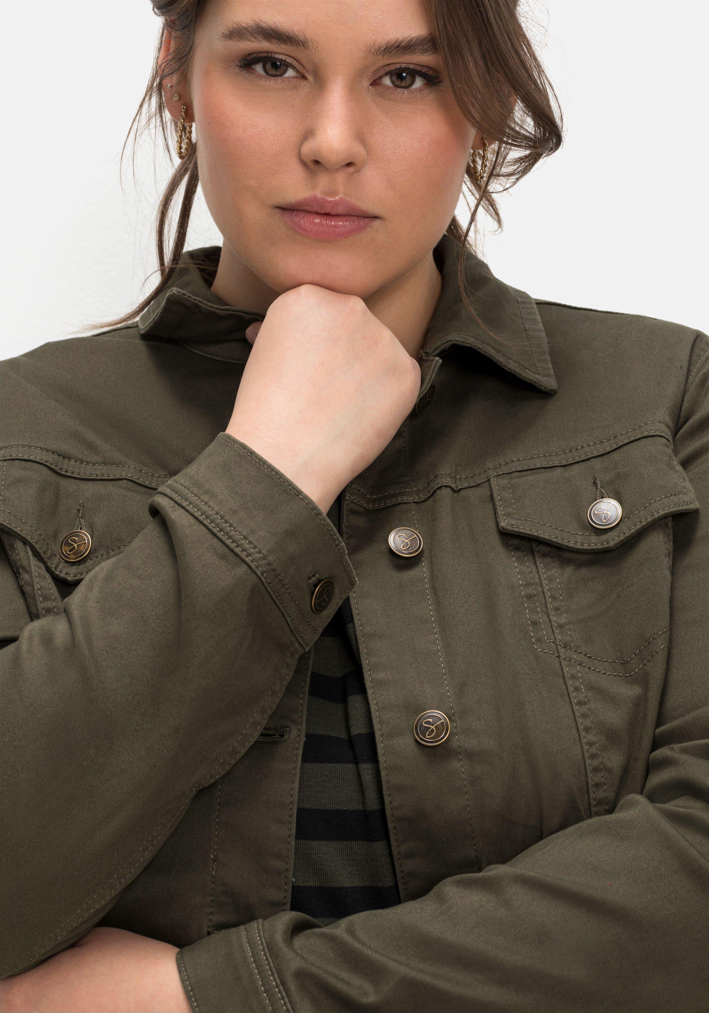 Twilljacke in kurzer, taillierter Form