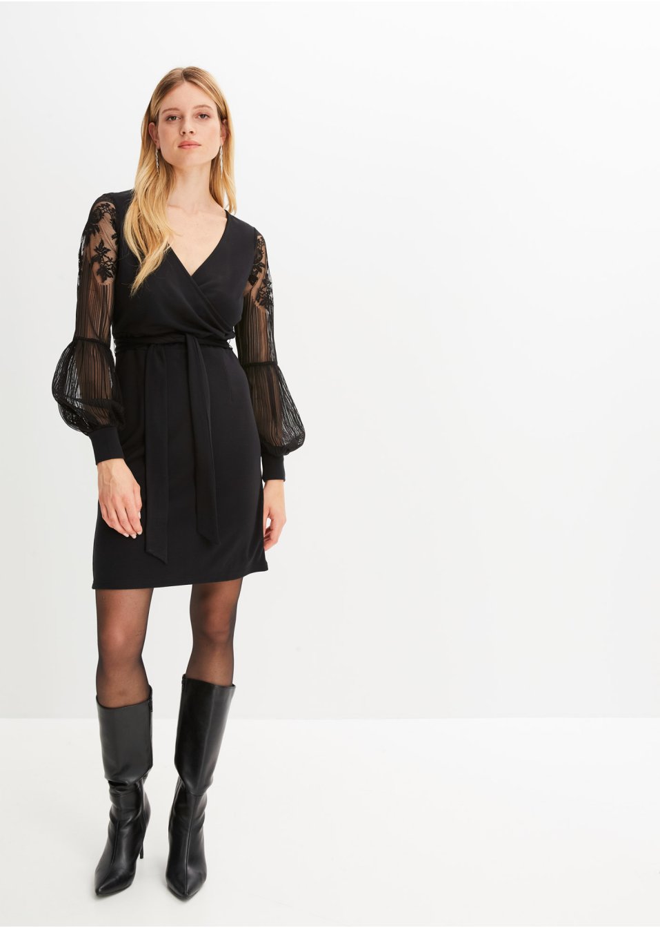 Robe en jersey à manches dentelle