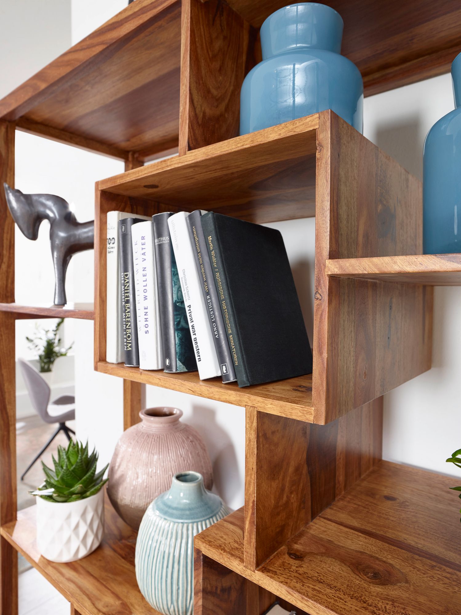 KADIMA DESIGN Bücherregal aus Sheesham-Holz, 115x180 cm, Landhaus-Stil, Ablagefächer