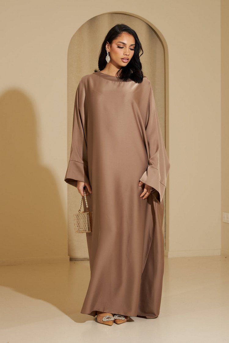 Abaya camel ample satinée