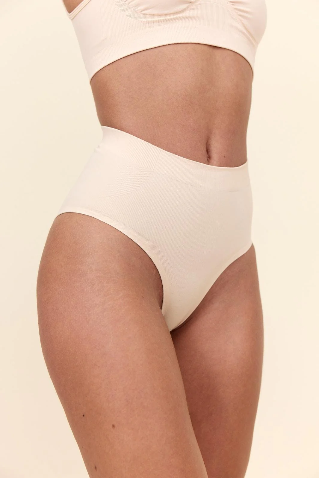 Shabes Shapewear Trusse Everyday Collection