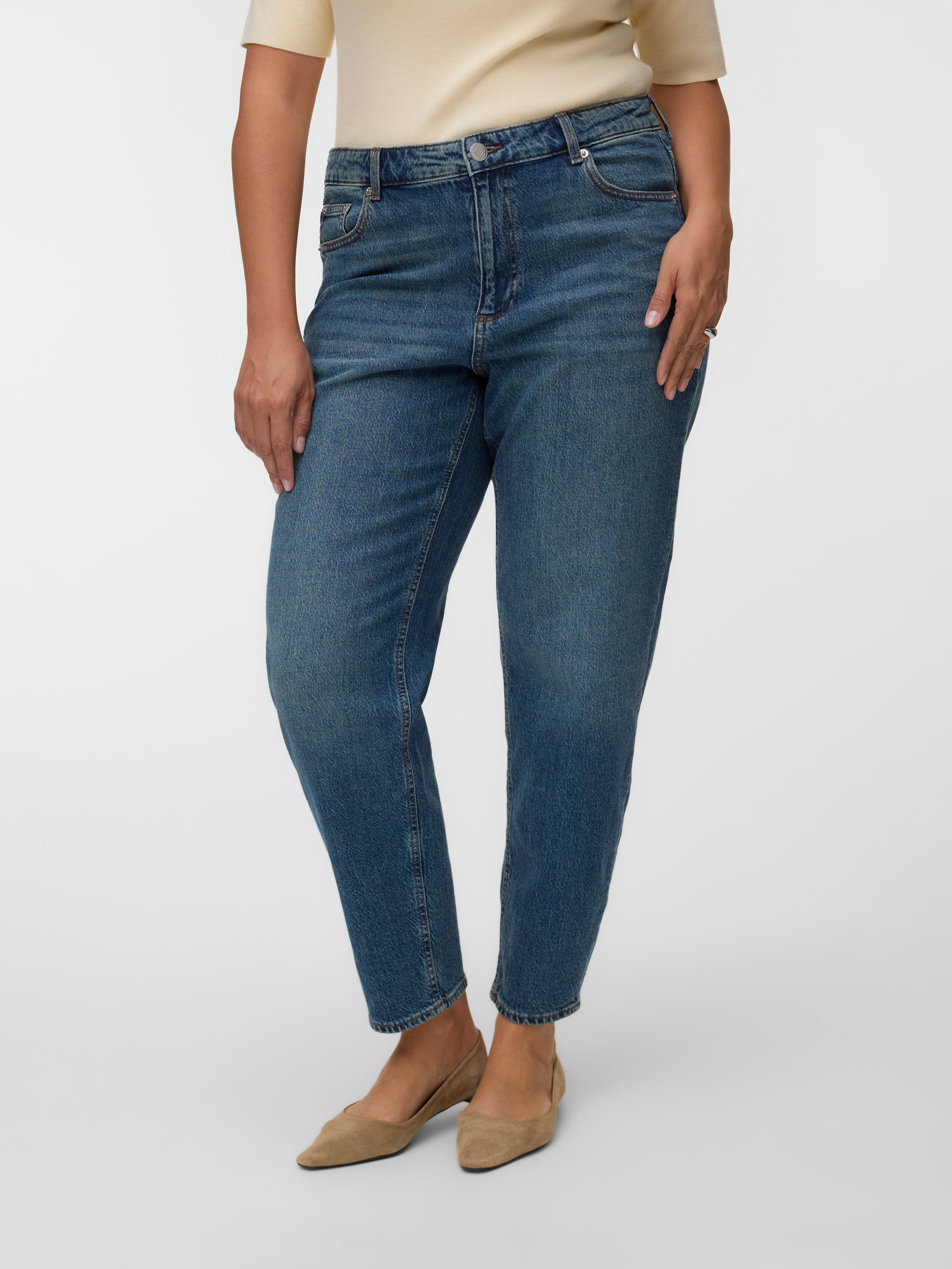 VMCTESSA High rise Mom fit Jeans