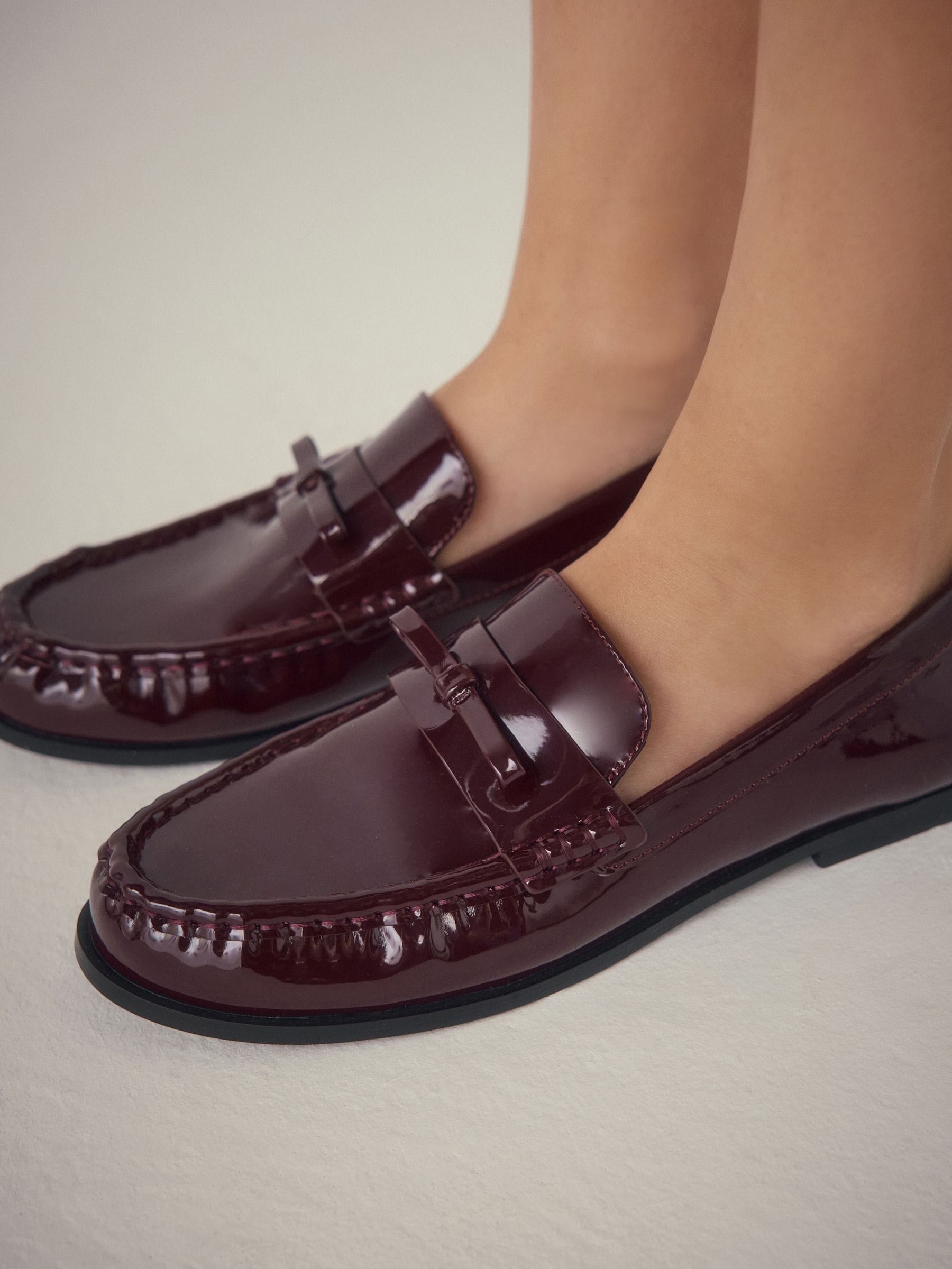 Bordeauxrood - Forever Comfort® Bow Detail Ruched Toe Loafers